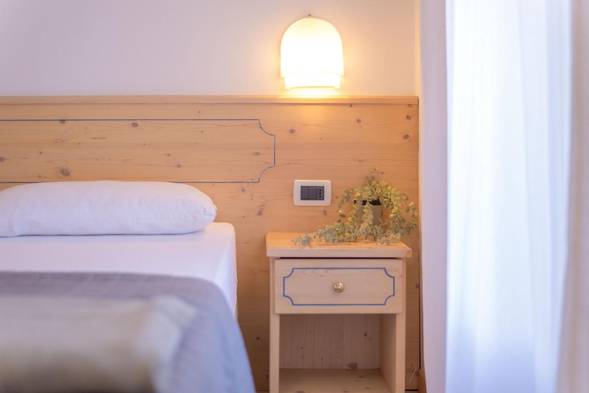 Comano Vacanze Appartamenti Comano Terme Kültér fotó